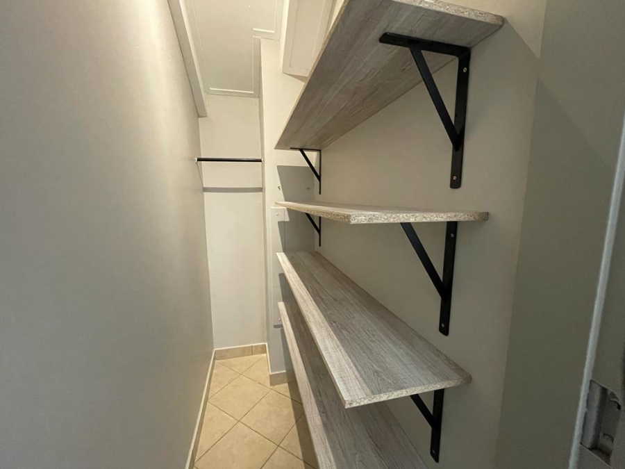 2 Bedroom Property for Sale in Oukraal Estate Gauteng