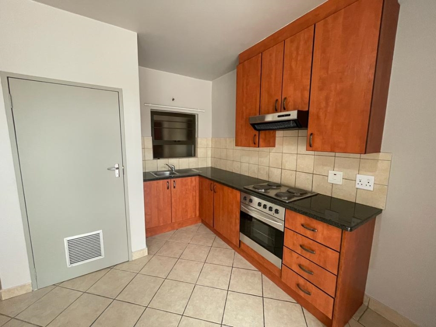 2 Bedroom Property for Sale in Oukraal Estate Gauteng