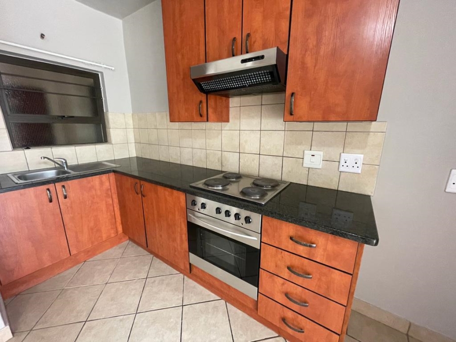 2 Bedroom Property for Sale in Oukraal Estate Gauteng