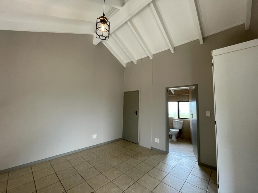 2 Bedroom Property for Sale in Oukraal Estate Gauteng