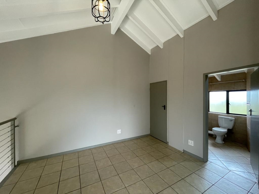 2 Bedroom Property for Sale in Oukraal Estate Gauteng