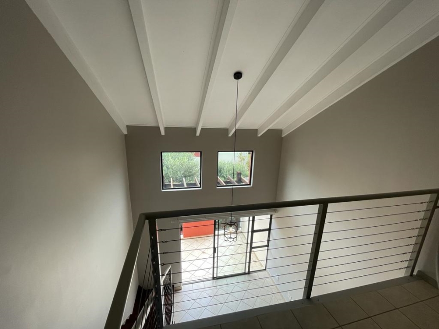 2 Bedroom Property for Sale in Oukraal Estate Gauteng