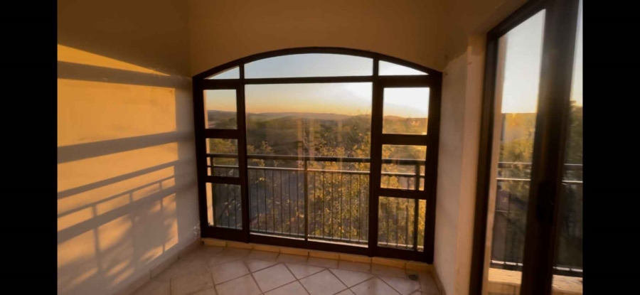 2 Bedroom Property for Sale in Oukraal Estate Gauteng