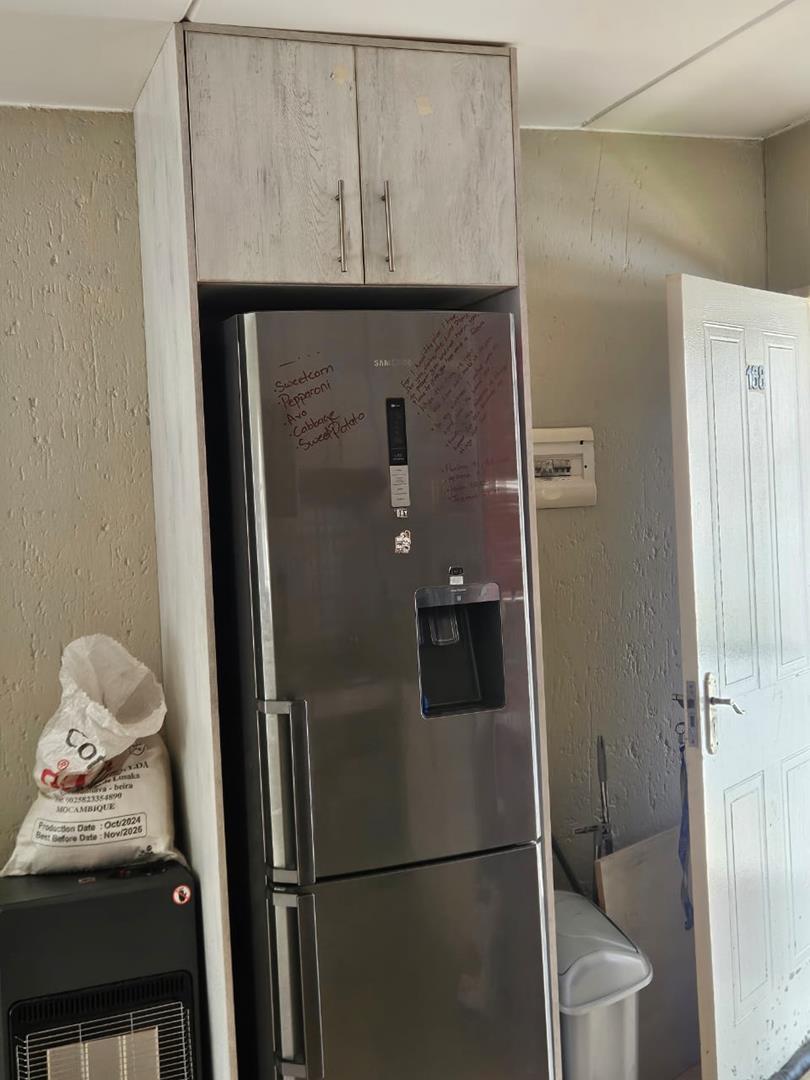 2 Bedroom Property for Sale in Klippoortje Gauteng