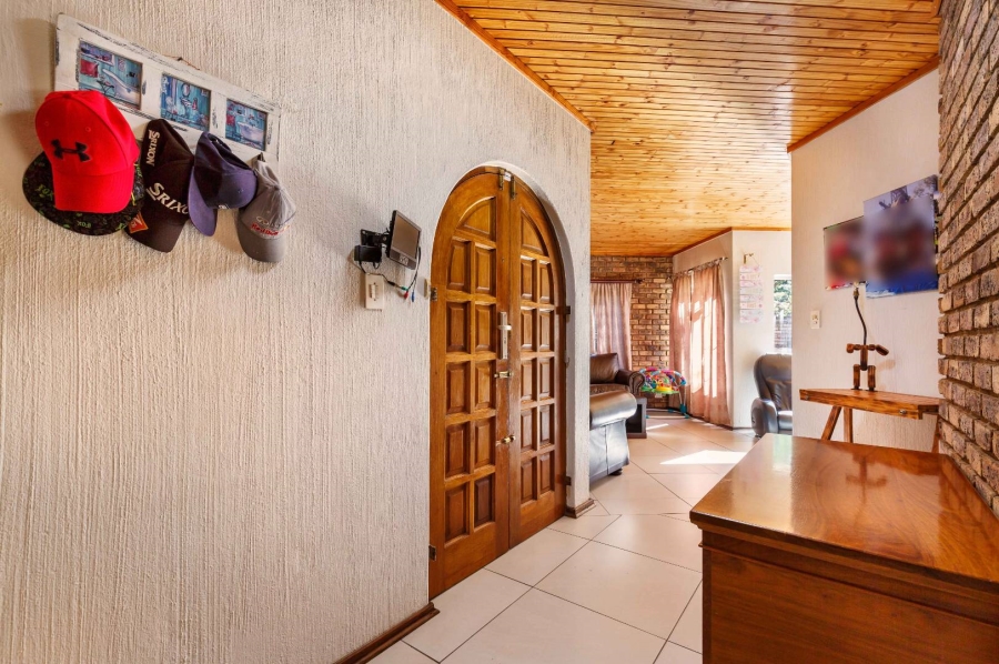 4 Bedroom Property for Sale in Moreleta Park Gauteng