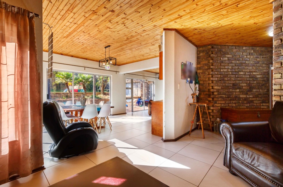 4 Bedroom Property for Sale in Moreleta Park Gauteng