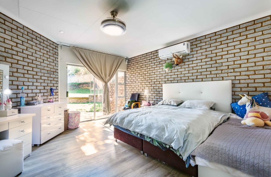 4 Bedroom Property for Sale in Moreleta Park Gauteng