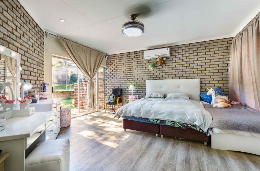 4 Bedroom Property for Sale in Moreleta Park Gauteng