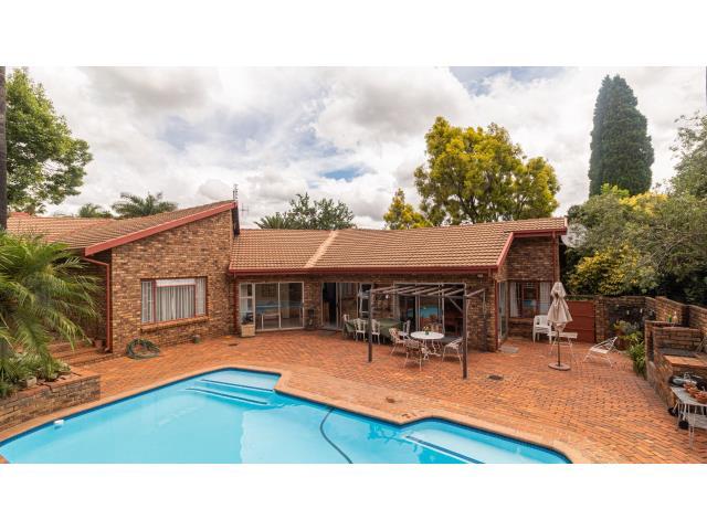 4 Bedroom Property for Sale in Moreleta Park Gauteng