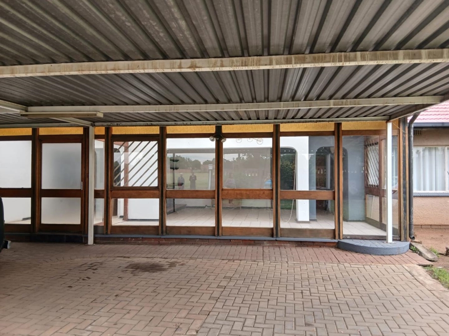 5 Bedroom Property for Sale in Dinwiddie Gauteng