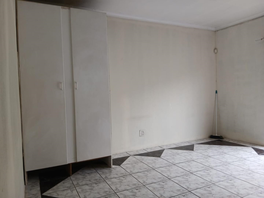 5 Bedroom Property for Sale in Dinwiddie Gauteng