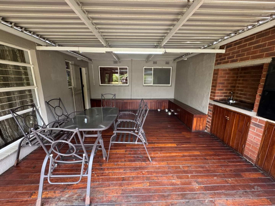 4 Bedroom Property for Sale in Verwoerdpark Gauteng