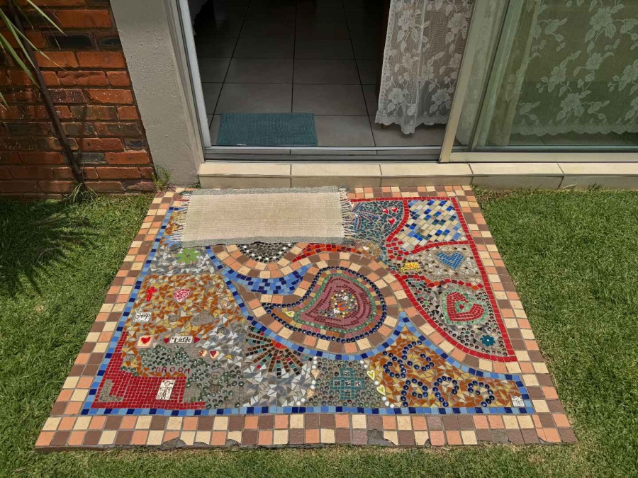 4 Bedroom Property for Sale in Verwoerdpark Gauteng