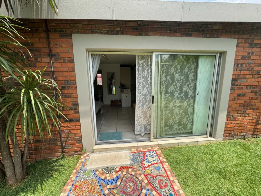 4 Bedroom Property for Sale in Verwoerdpark Gauteng