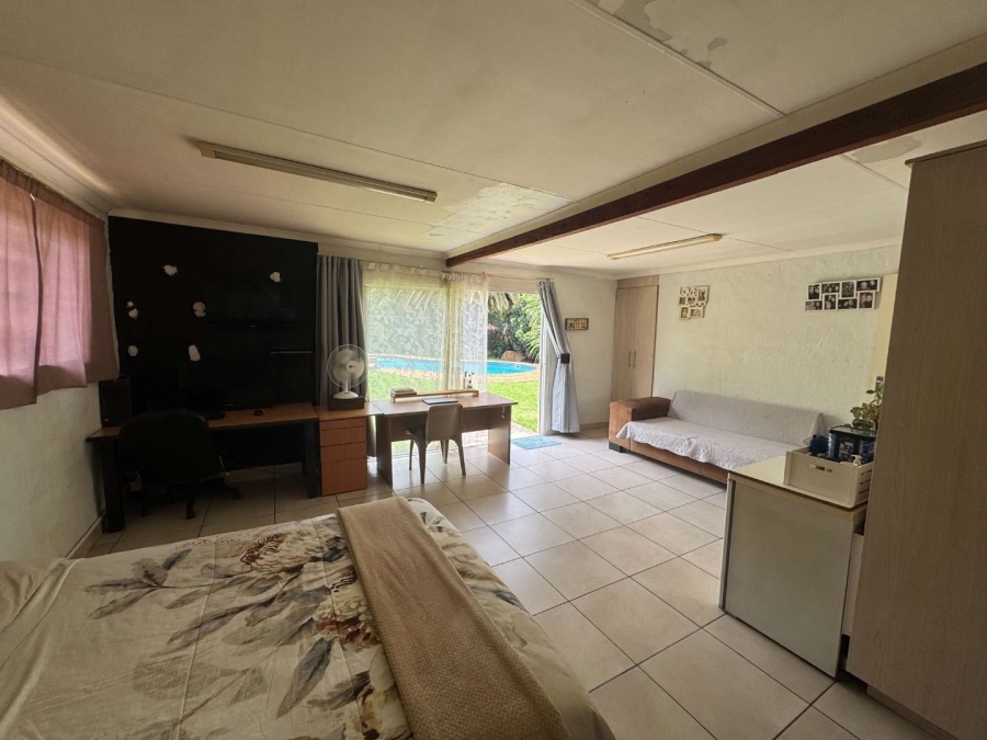 4 Bedroom Property for Sale in Verwoerdpark Gauteng