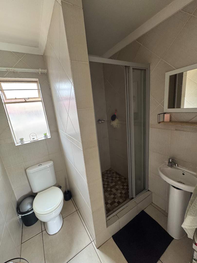 4 Bedroom Property for Sale in Verwoerdpark Gauteng