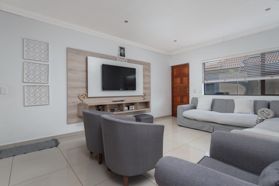 3 Bedroom Property for Sale in Raceview Gauteng