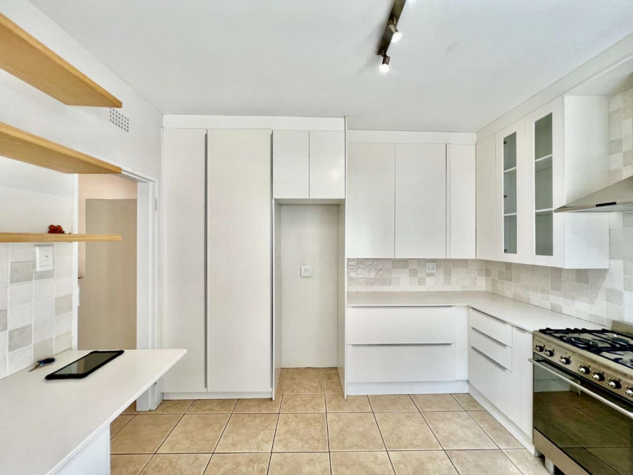 To Let 3 Bedroom Property for Rent in Atholl Gauteng