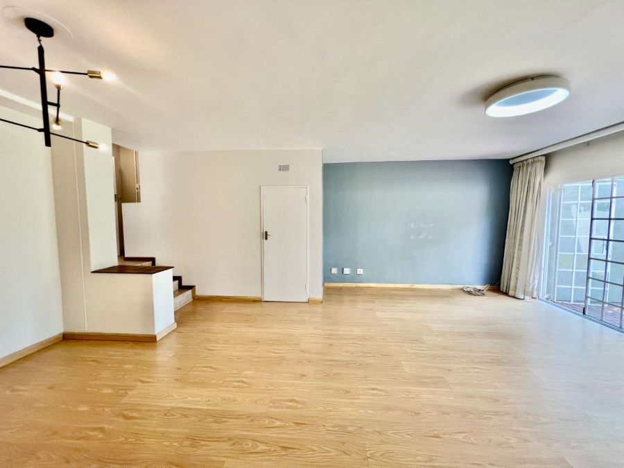 To Let 3 Bedroom Property for Rent in Atholl Gauteng