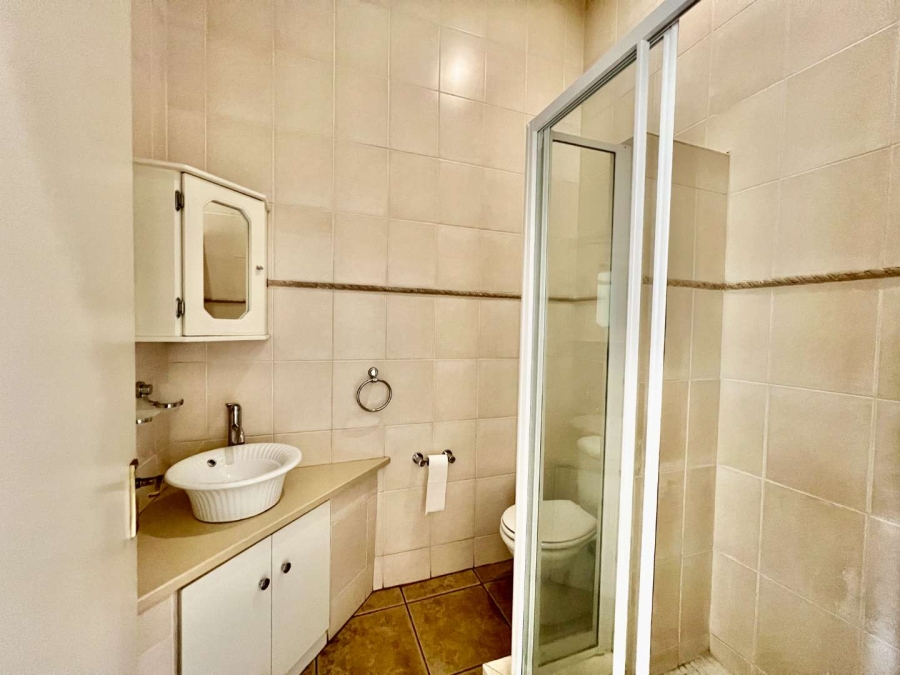 To Let 3 Bedroom Property for Rent in Atholl Gauteng