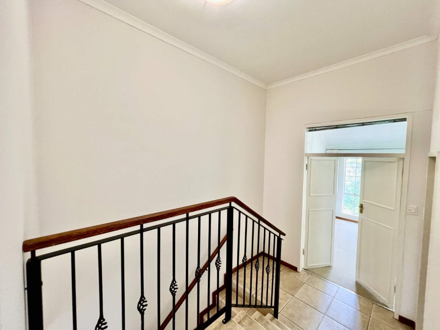 To Let 3 Bedroom Property for Rent in Atholl Gauteng