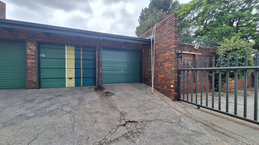 To Let 1 Bedroom Property for Rent in Cresta Gauteng