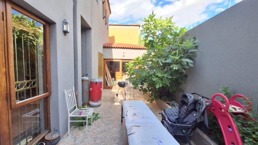 To Let 3 Bedroom Property for Rent in Northcliff Gauteng