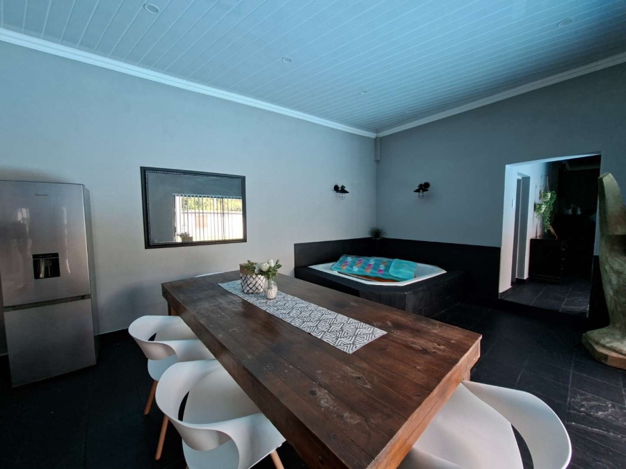 5 Bedroom Property for Sale in Annlin Gauteng