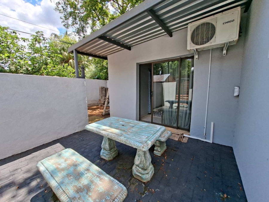 5 Bedroom Property for Sale in Annlin Gauteng