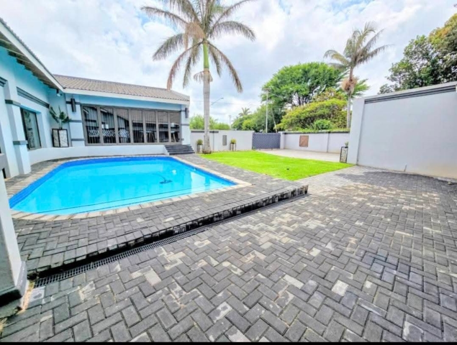 5 Bedroom Property for Sale in Annlin Gauteng