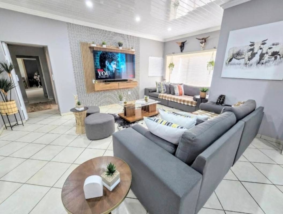 5 Bedroom Property for Sale in Annlin Gauteng