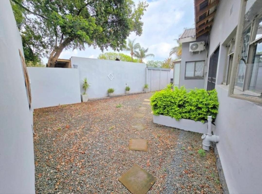 5 Bedroom Property for Sale in Annlin Gauteng
