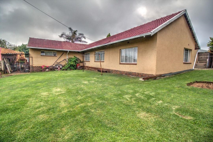 4 Bedroom Property for Sale in Edleen Gauteng