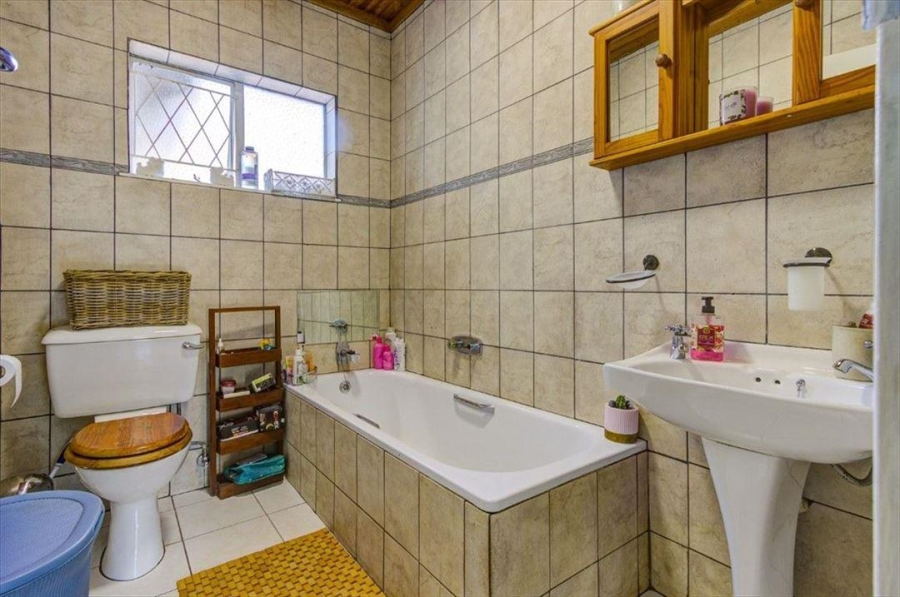 4 Bedroom Property for Sale in Terenure Gauteng