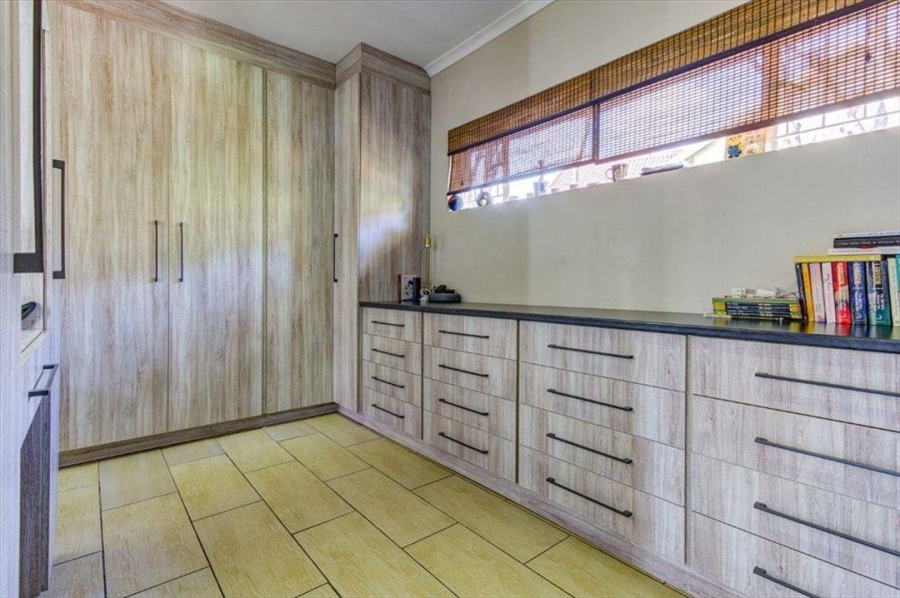 4 Bedroom Property for Sale in Terenure Gauteng