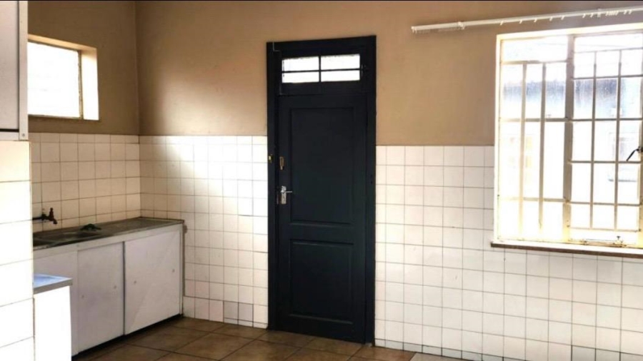 4 Bedroom Property for Sale in Bezuidenhout Valley Gauteng