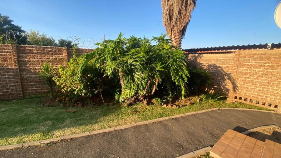 2 Bedroom Property for Sale in Elsburg Gauteng