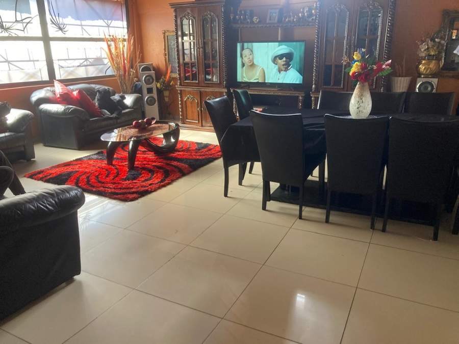 10 Bedroom Property for Sale in Mapetla Gauteng