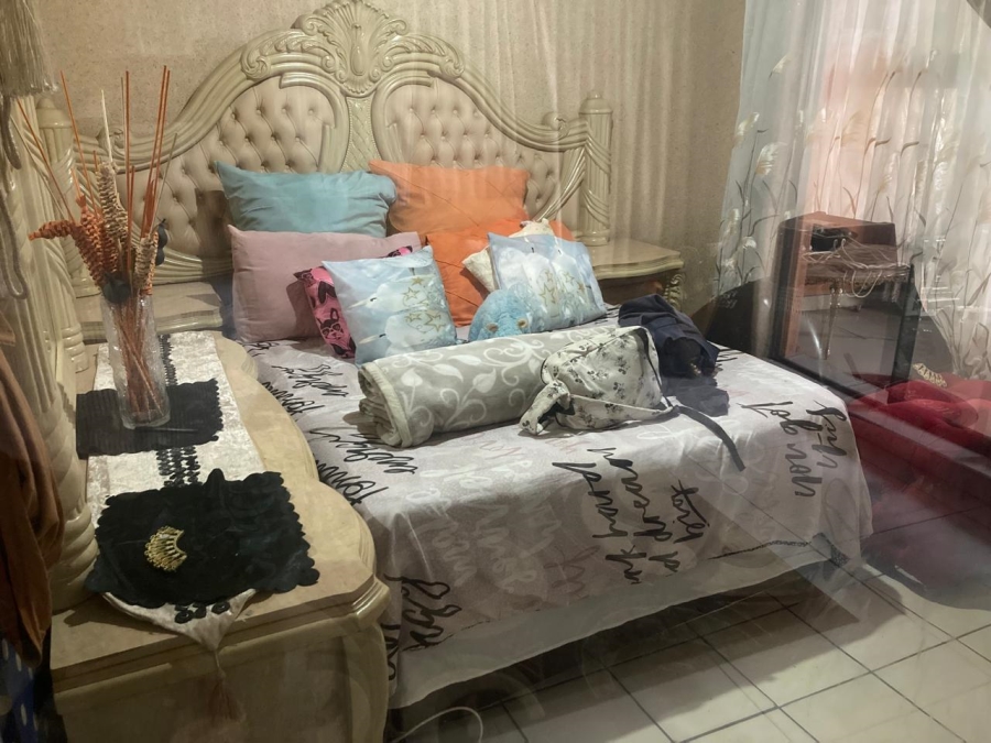 10 Bedroom Property for Sale in Mapetla Gauteng