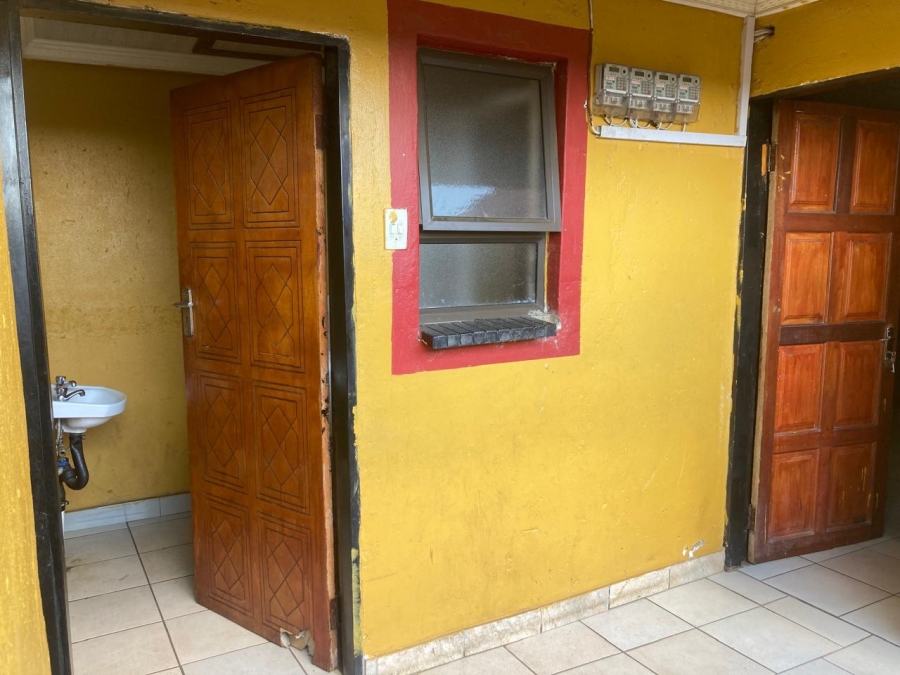 10 Bedroom Property for Sale in Mapetla Gauteng