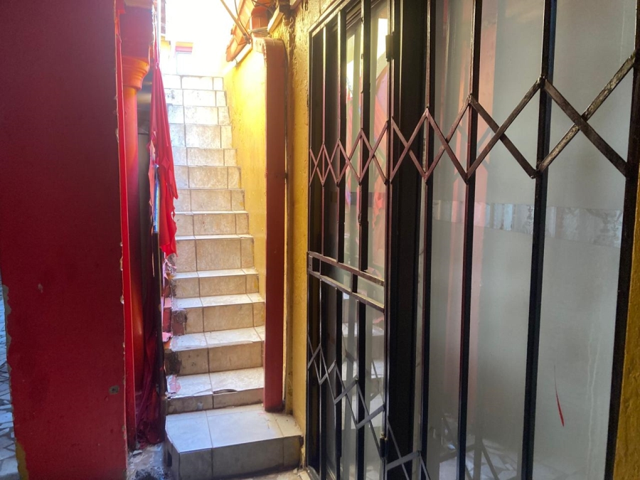 10 Bedroom Property for Sale in Mapetla Gauteng