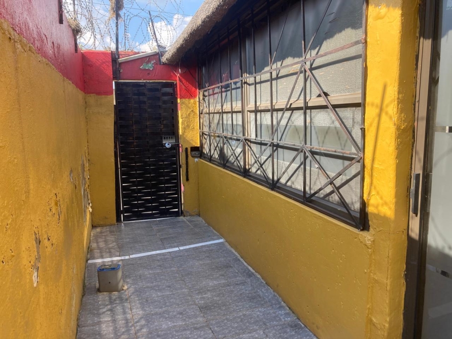 10 Bedroom Property for Sale in Mapetla Gauteng