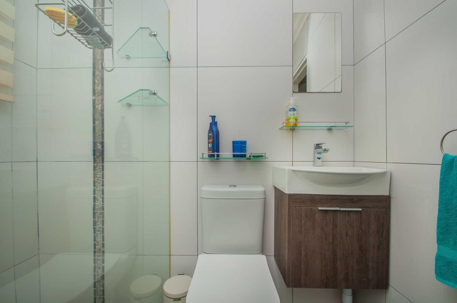 2 Bedroom Property for Sale in Radiokop Gauteng