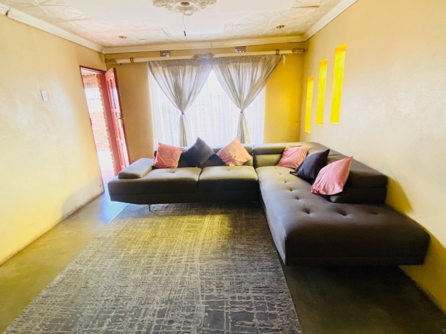 3 Bedroom Property for Sale in Tsakane Gauteng