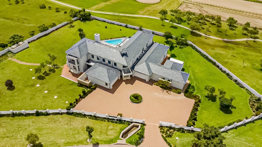 5 Bedroom Property for Sale in Blue Hills Equestrian Estate Gauteng