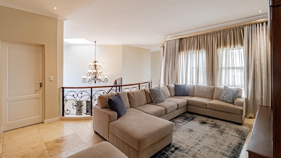 5 Bedroom Property for Sale in Blue Hills Equestrian Estate Gauteng