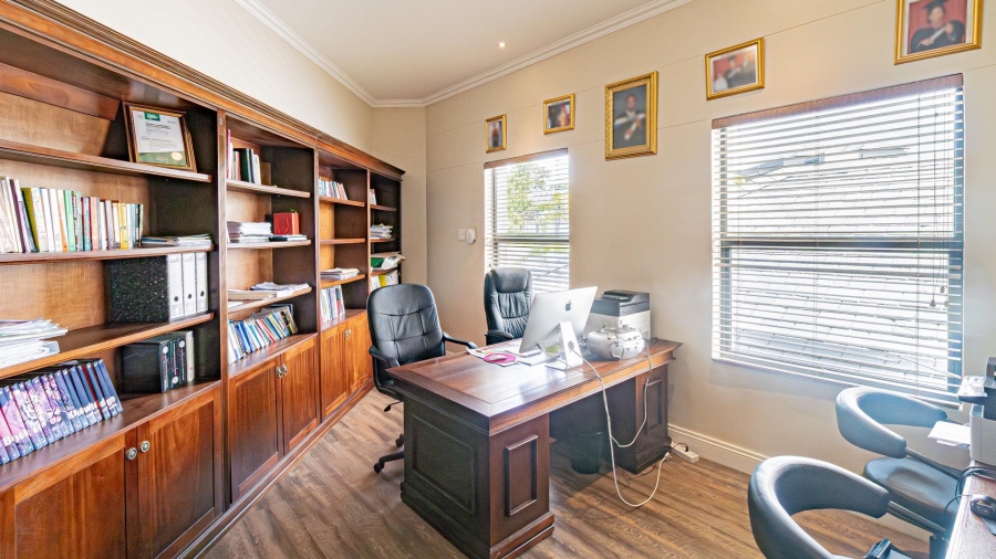 5 Bedroom Property for Sale in Blue Hills Equestrian Estate Gauteng