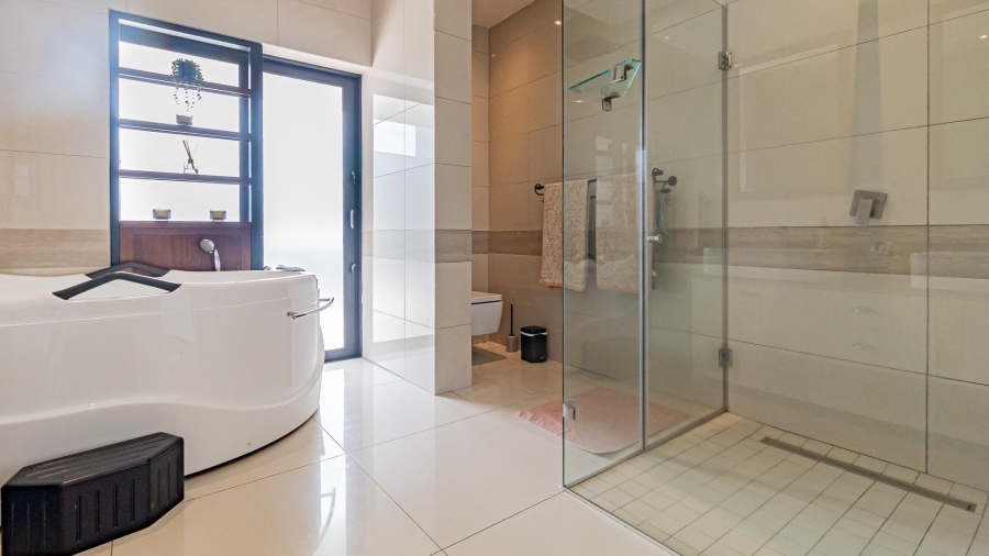 5 Bedroom Property for Sale in Blue Hills Equestrian Estate Gauteng