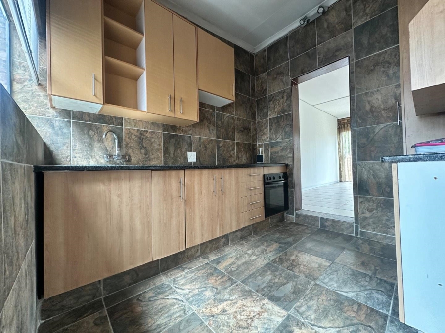 To Let 1 Bedroom Property for Rent in Sunward Park Gauteng