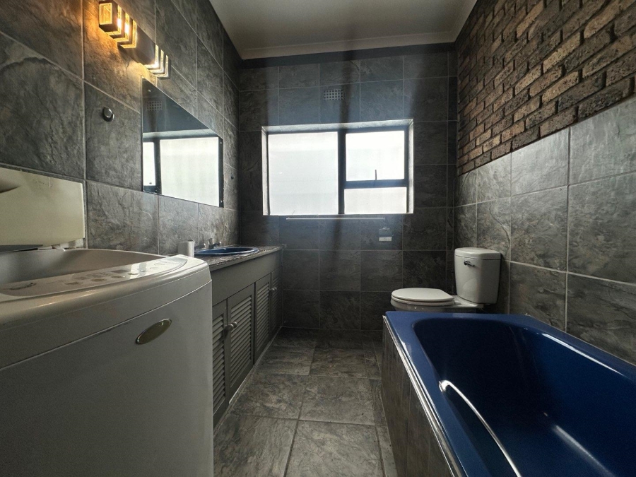 To Let 1 Bedroom Property for Rent in Sunward Park Gauteng